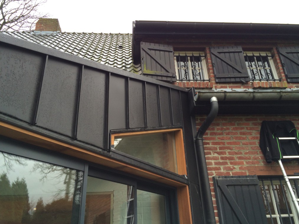 Bardage en zinc anthracite joint debout - Lambersart